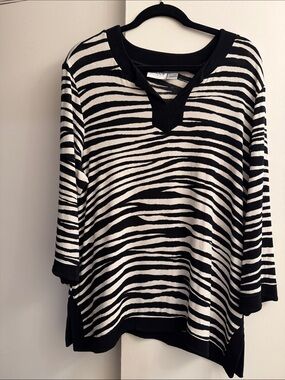 Chico’s Travelers zebra print blouse